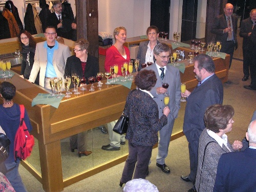 https://www.naturtheater-reutlingen.de/content/igal/k-2007_10_matinee_ntr_48-IPJZ8J-L-29312.jpg