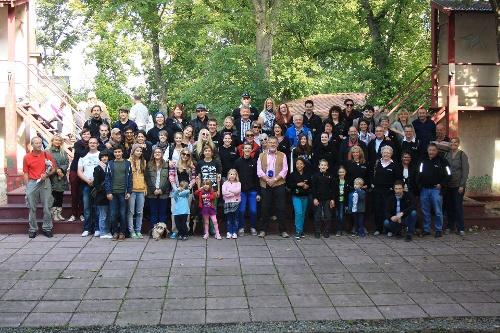 https://www.naturtheater-reutlingen.de/content/igal/k-2013_ausflug_4_gruppenbild_4584-62UU2T-L-25499.jpg