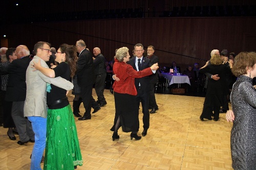 https://www.naturtheater-reutlingen.de/content/igal/k-2013_gala_1_755-87YTPH-L-14535.jpg