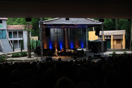 https://www.naturtheater-reutlingen.de/content/igal/k-img_7773-HUYDHS-L-25395.jpg