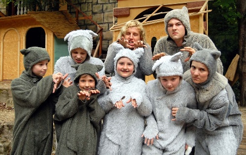 https://www.naturtheater-reutlingen.de/content/igal/k-kinder_nate17_pacher-AZKEQ6-L-29988.jpg