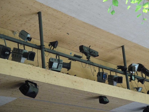 https://www.naturtheater-reutlingen.de/content/igal/k-lichttechnik__4_-LOEZ6Q-L-33643.jpg