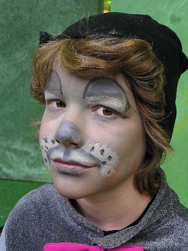 https://www.naturtheater-reutlingen.de/content/igal/k-maske__17_-NOFFWC-L-33729.jpg