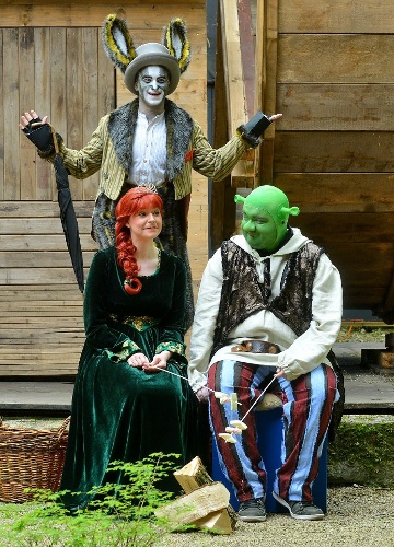 https://www.naturtheater-reutlingen.de/content/igal/k-shrek_foto_niethammer_03-D17P81-L-21586.jpg