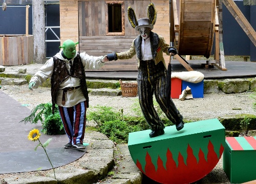 https://www.naturtheater-reutlingen.de/content/igal/k-shrek_foto_niethammer_10-FO8D6B-L-21593.jpg
