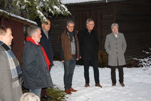 https://www.naturtheater-reutlingen.de/content/igal/k-spd_ortstermin_002-PJX8X8-L-32354.jpg
