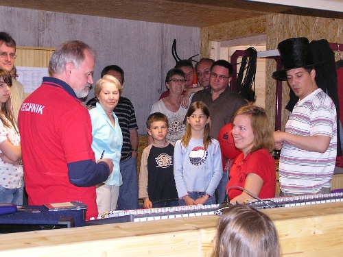 https://www.naturtheater-reutlingen.de/content/igal/tag_der_offen_tuer_1_ntr_2008-99H23A-L-29283.jpg