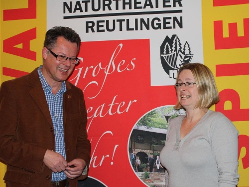 Die neue, alte Vorstandsspitze des Naturtheaters: Rainer Kurze und Bärbel Mauch wurden in ihren Amtern bestätigt. / Foto: Kristina Wiechert
